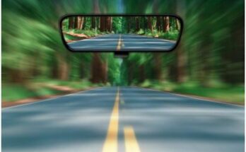 The Rear-View Mirror Syndrome And Success-Noble Thoughts